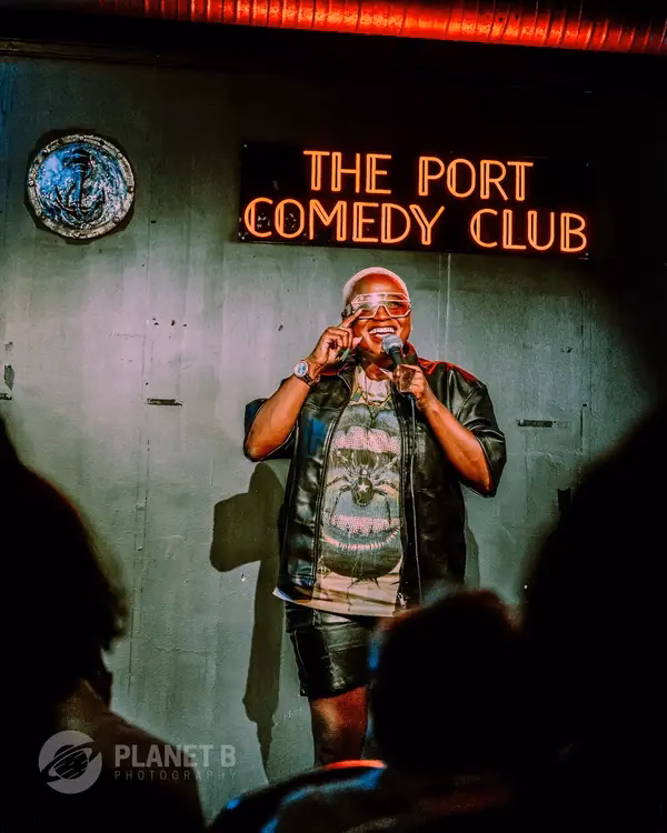 Paris Sashay Live at The Port